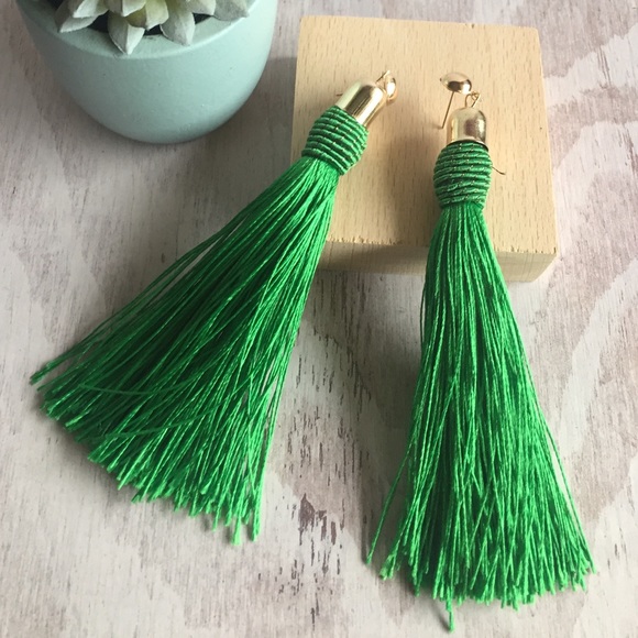 Jewelry - SOLD Gorgeous Boho tassel post earrings